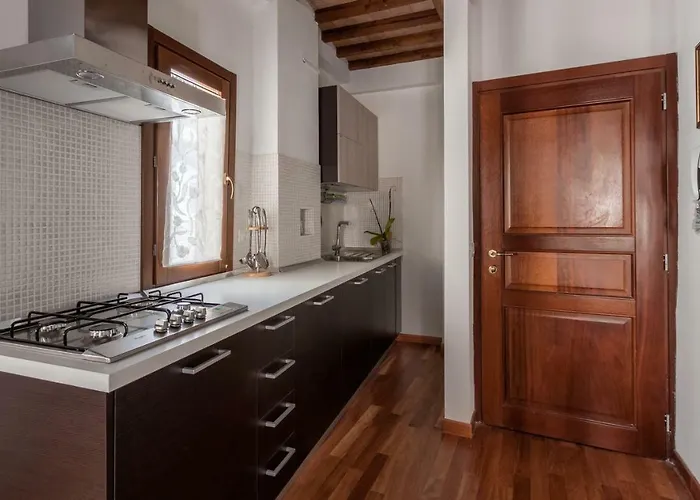 Torretta Via Della Viola アパート